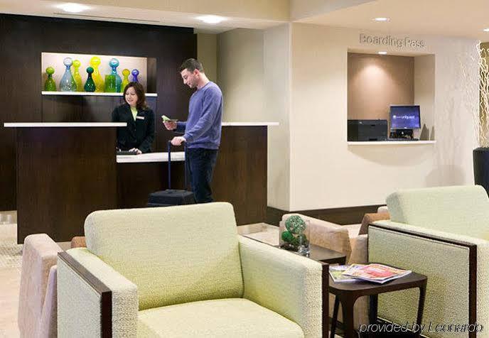 Отель Courtyard By Marriott Albany Thruway Экстерьер фото