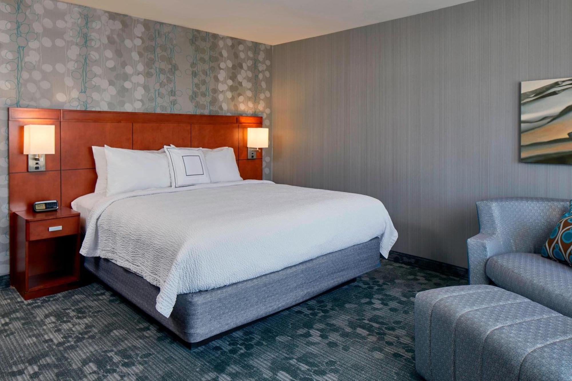 Отель Courtyard By Marriott Albany Thruway Экстерьер фото